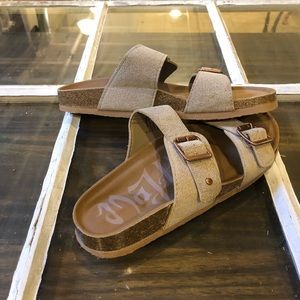 MajLove Sandals